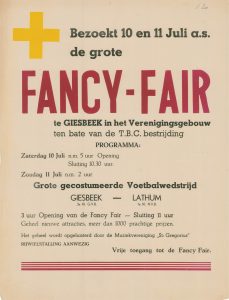 D20 Fancy fair ten bate van de T.B.C. bestrijding met gecostumeerde voetbalwedstrijd Zaterdag 10 en zondag 11 juli Verenigingsgebouw, Giesbeek